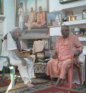 Rsabdev with Gurudev-2